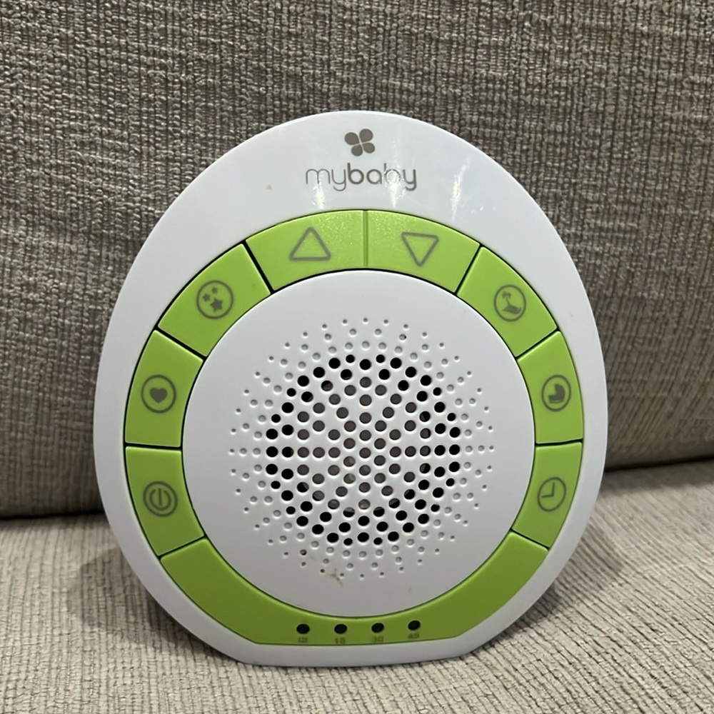 Battery operated (batteries not included) portable sound machine